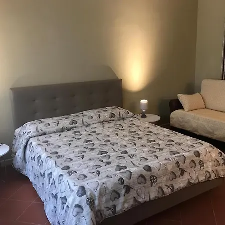 Domus Salento & Con Parcheggio Privato In Loco 4*