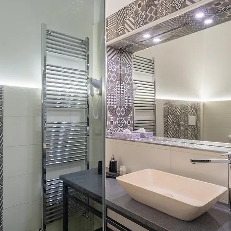 Bed and Breakfast Domus Salento & Con Parcheggio Privato In Loco Λέτσε
