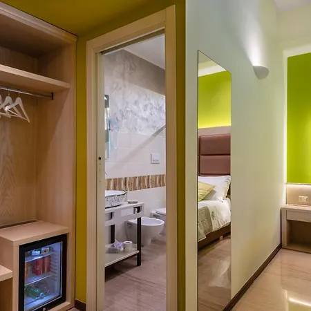 Bed and Breakfast Domus Salento & Con Parcheggio Privato In Loco 4*