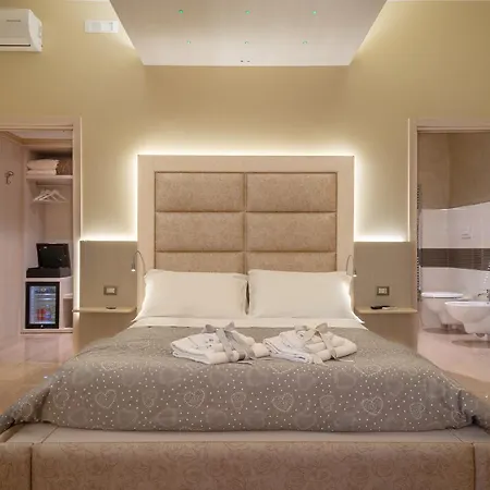 Domus Salento & Con Parcheggio Privato In Loco Bed and Breakfast