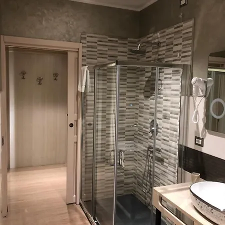 Domus Salento & Con Parcheggio Privato In Loco 4* Λέτσε